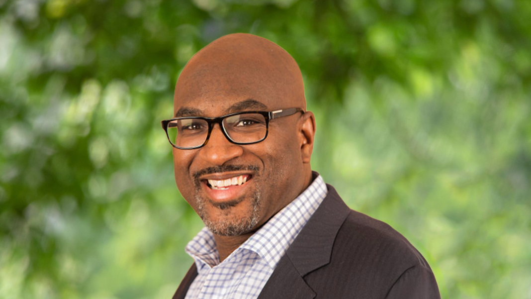 Portrait of National Grid Foundation Executive Director Dr. Robert Simmons